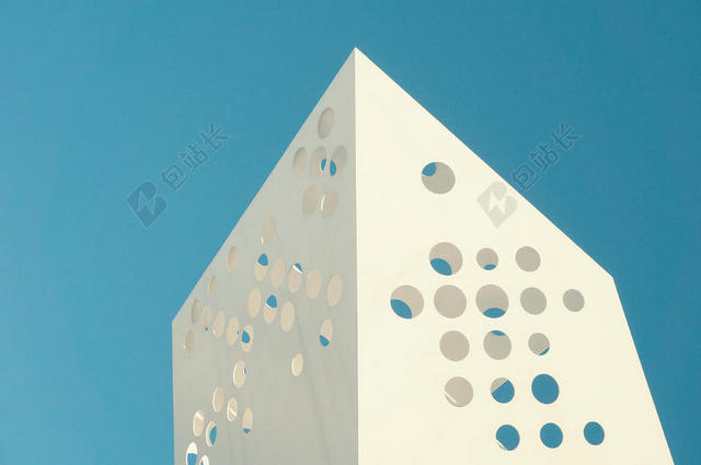 白蓝建筑创意蓝天白色孔洞建筑建筑设计美学背景图片
