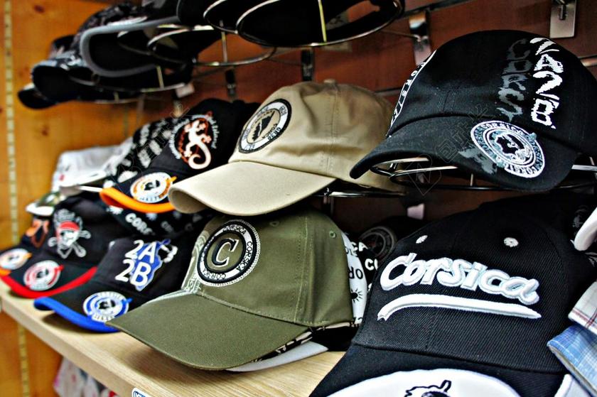 服饰服装陈列帽子鸭舌帽商店纪念品背景图片