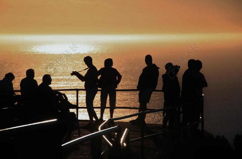日落 傍晚的天空 性质 人类 人的 人 个人 旅游 云 海