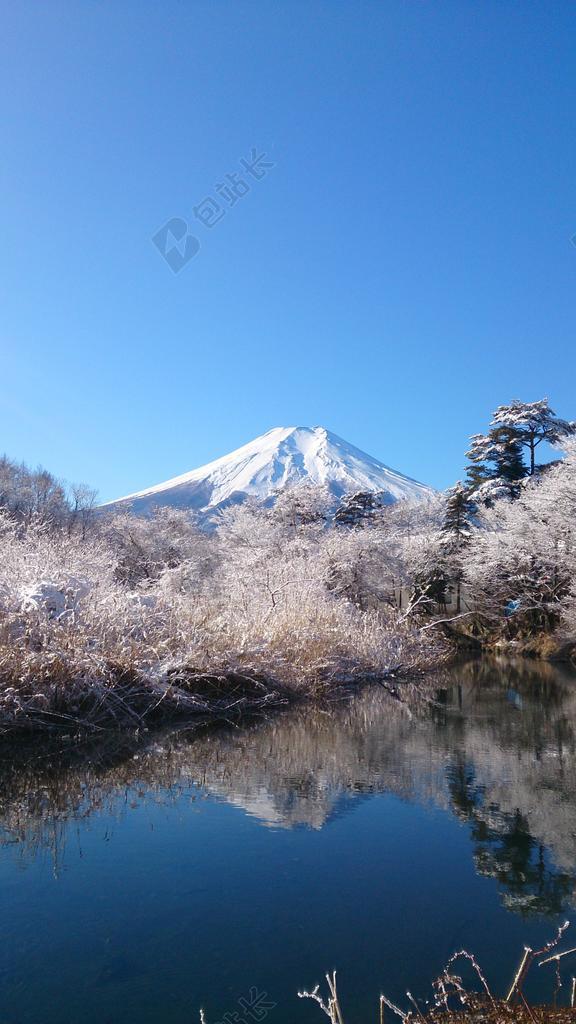 富士山 蓝色的天空 山 世界文化遗产 天气晴朗 冬季 天空