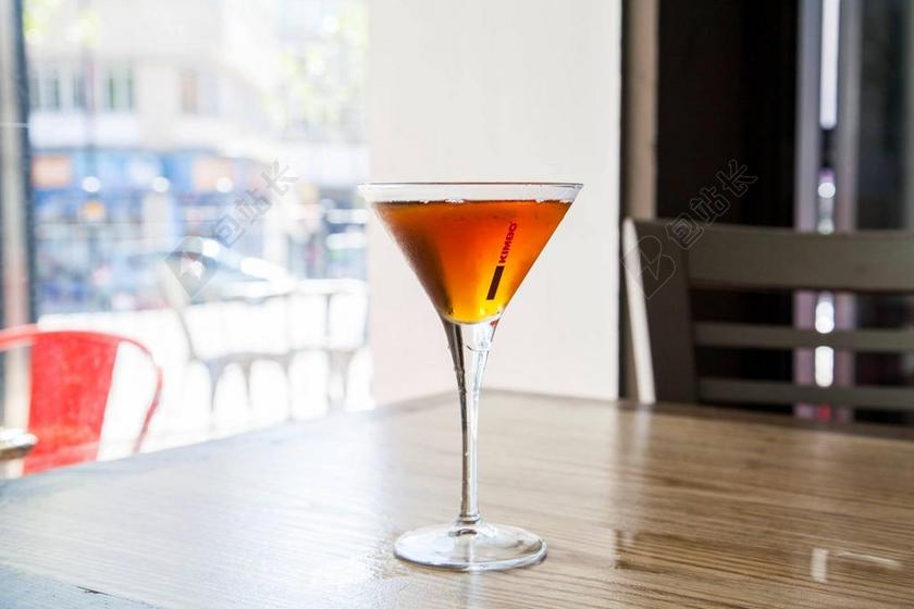 鸡尾酒 喝 餐厅