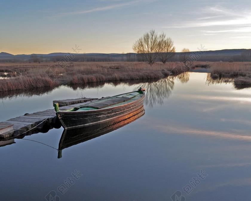 巴萨 湖 向后 船 景观 性质 天空 水 日落 索莱达