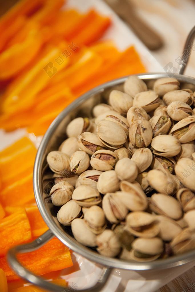 开心果 坚果 小吃 蔓延 碗