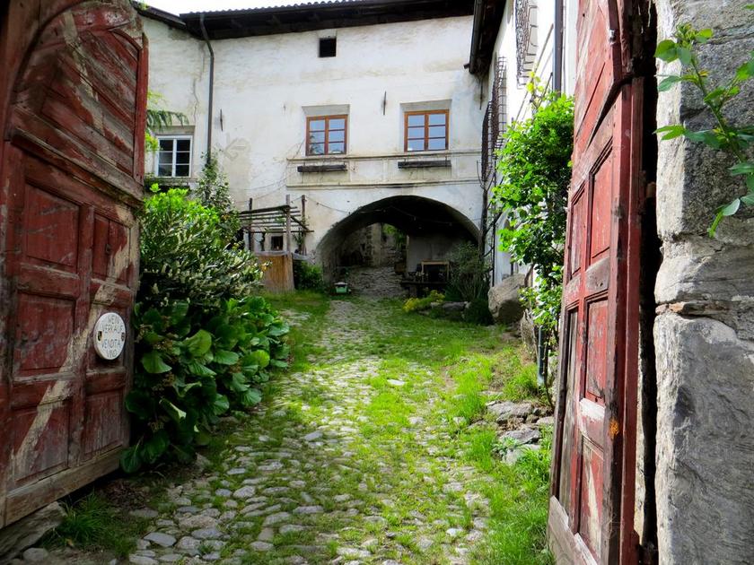 离开 失效 老 向下运行 建设 老房子 过客 农业 老建筑