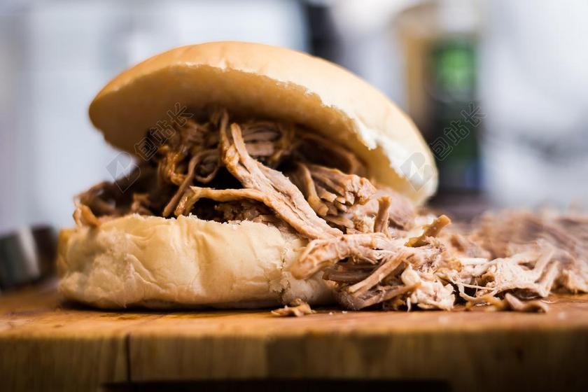 餐饮唯美手撕猪肉包背景图片