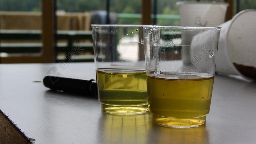 解决方案 化学 尝试 集装箱 流体