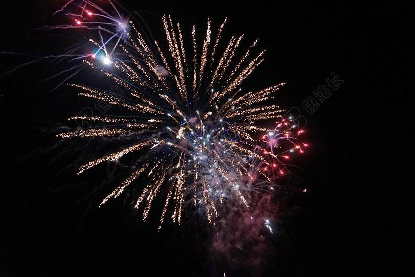 烟花爆竹 西尔维斯特 火箭 烟火 新的一年的一天 烟花 烟花火箭