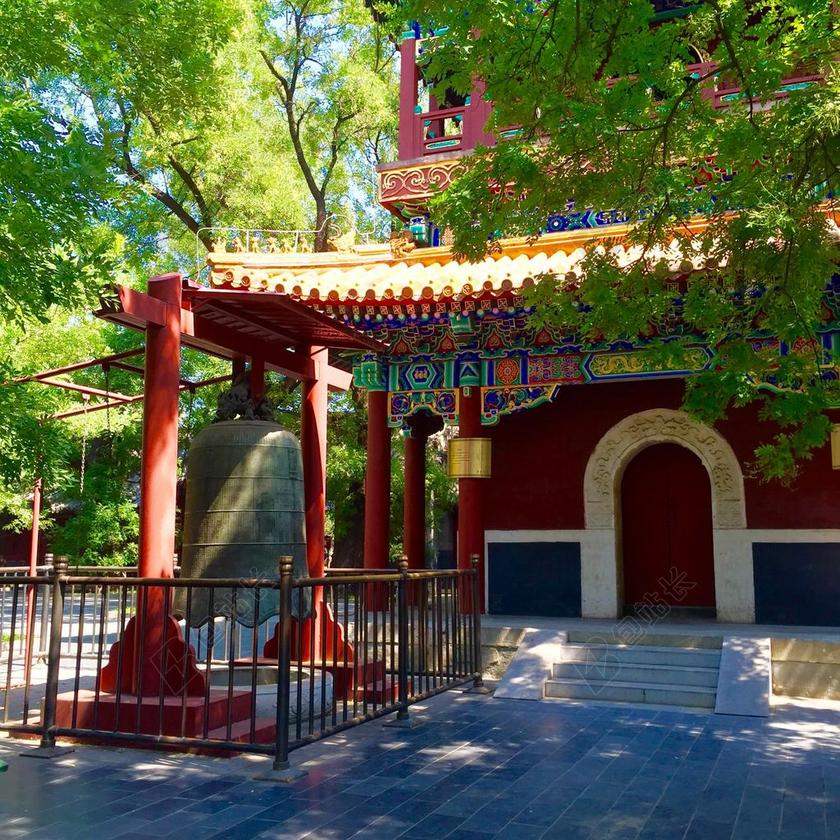 北京 雍和宫 古典 寺庙 烧香 钟 撞钟 古建筑
