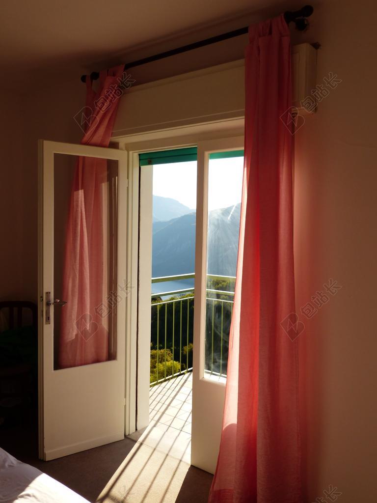 卧室 阳台 门 展望 内政 公寓 假期 窗口 阳台门 窗帘