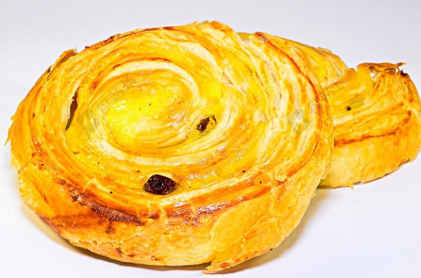 蛋糕 ZAWIJAK 甜蜜 饼 甜蜜的蛋糕 面包 葡萄干 烤