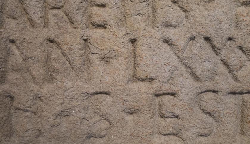 拉丁裔 石 墓碑 花岗岩石块 花岗岩 岩 石材雕刻 地中海