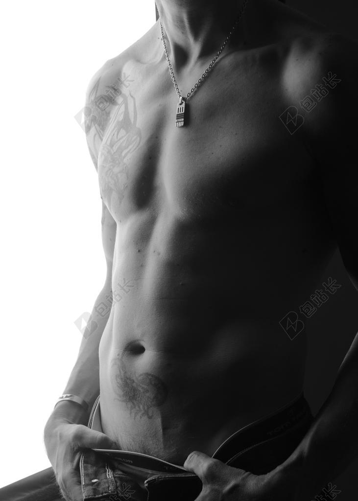 男子 正文 纹身 ABS 身体 乳腺癌 黑色和白色 赤裸裸