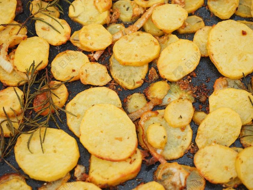 土豆 烤的土豆 烤 土豆片 KARTOFELLSCHNITZE