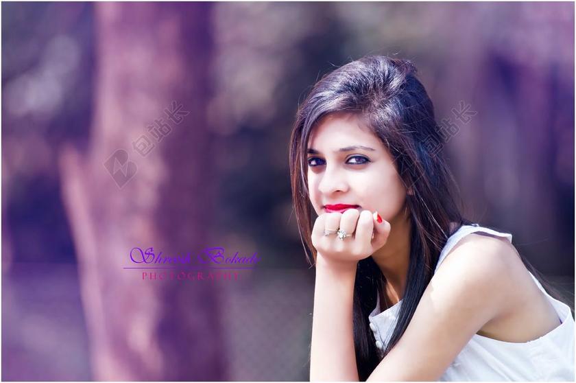 人物美丽的黑发女人背景图片