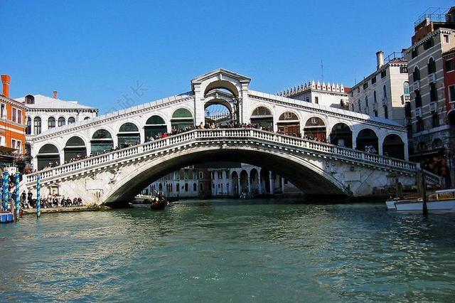 里亚托桥 里亚托 意大利 威尼斯 桥 吊船