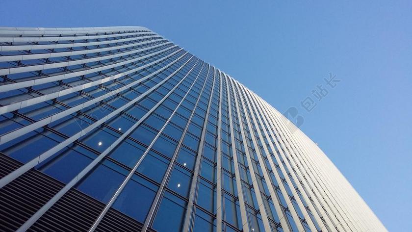 玻璃建筑现代天空背景图片