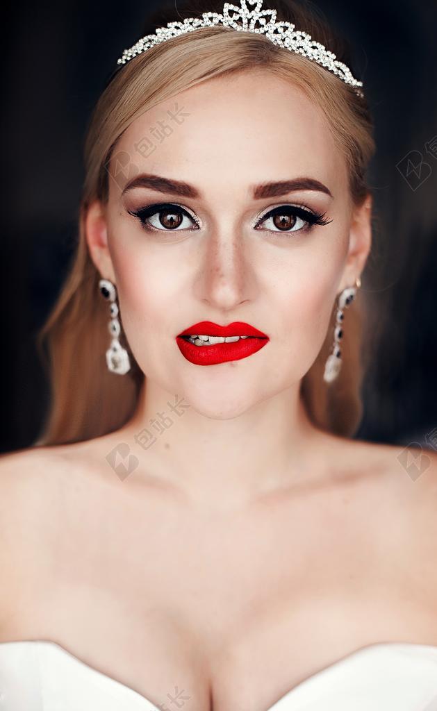 新娘 新娘咬嘴唇 女孩 视图 嘴唇 姿势 美丽的女孩 女人