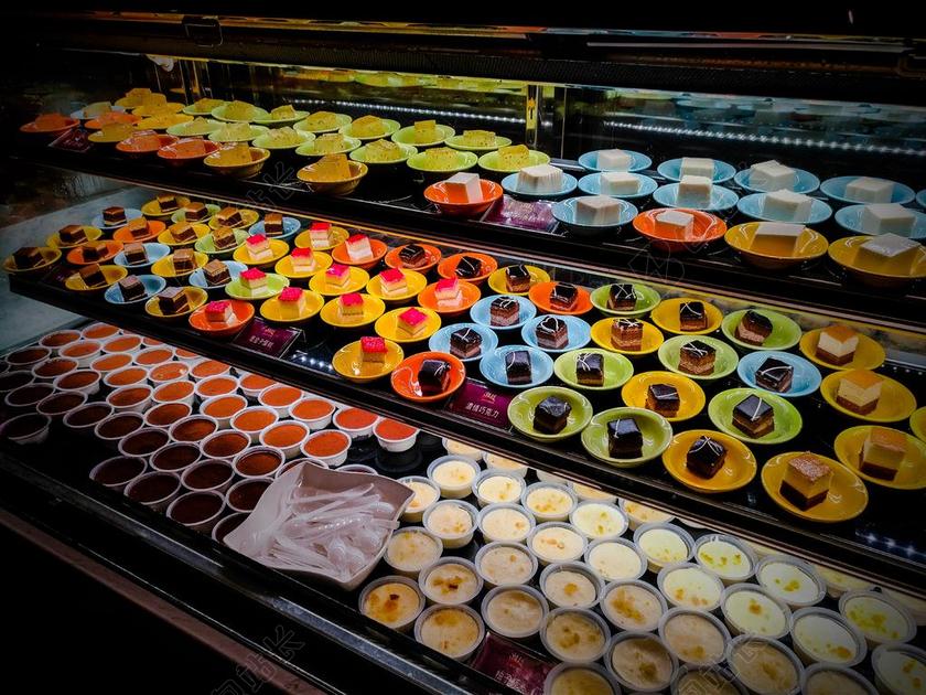 彩色广告时尚美味橱窗甜点背景图片