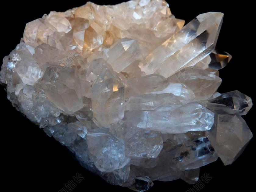 白水晶 清晰的白色 创业板顶部 大块的宝石 玻 透明 半透明