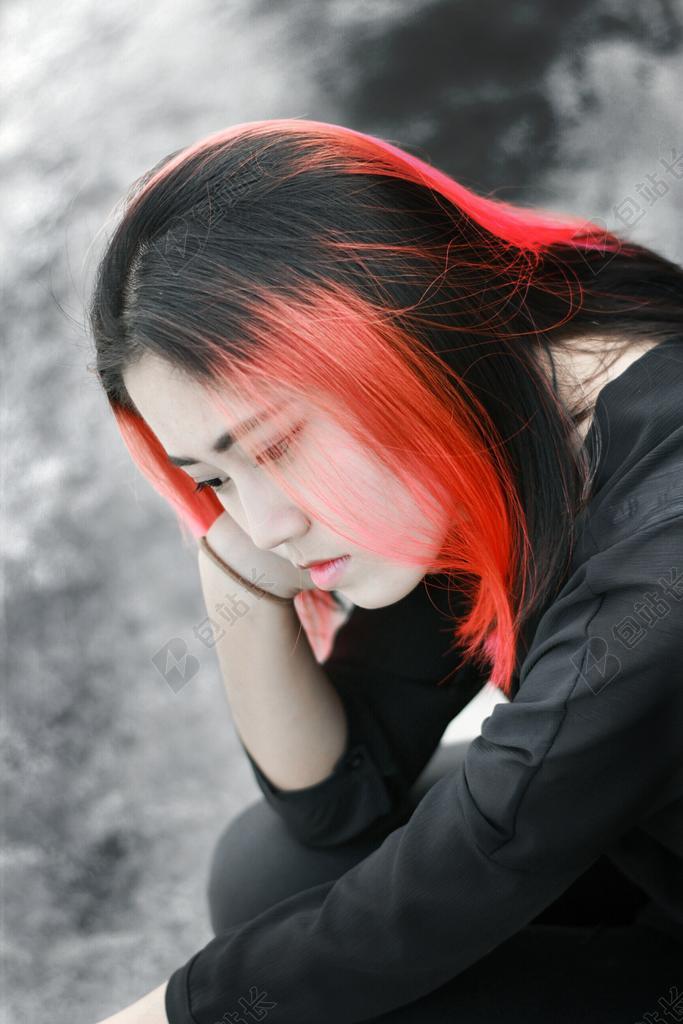 红黑人物时尚红黑头发女子人物摄影时尚背景图片