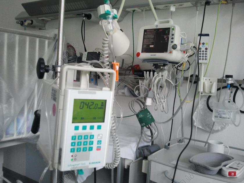 医院诊所医疗设备图片