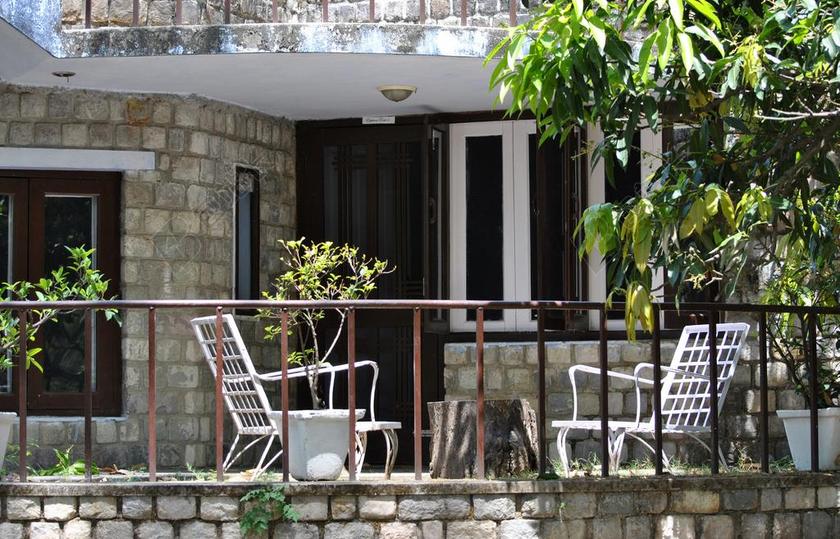 建筑简约露台的风景背景图片