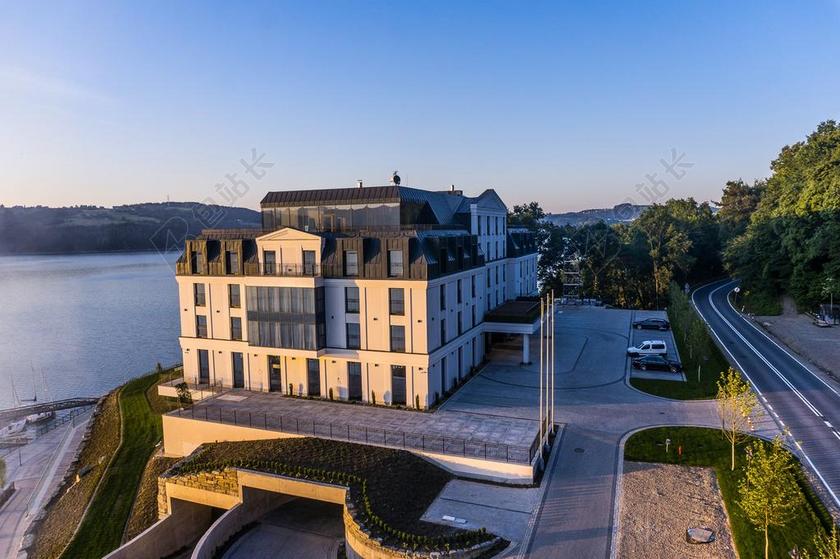 旅游自然航拍海景房宣传背景图片