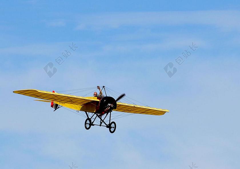 老旧飞机 驱动程序 飞行