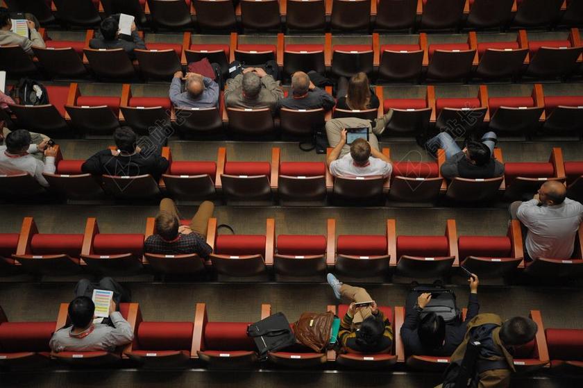 互联网商务人员参加会议办公背景图片