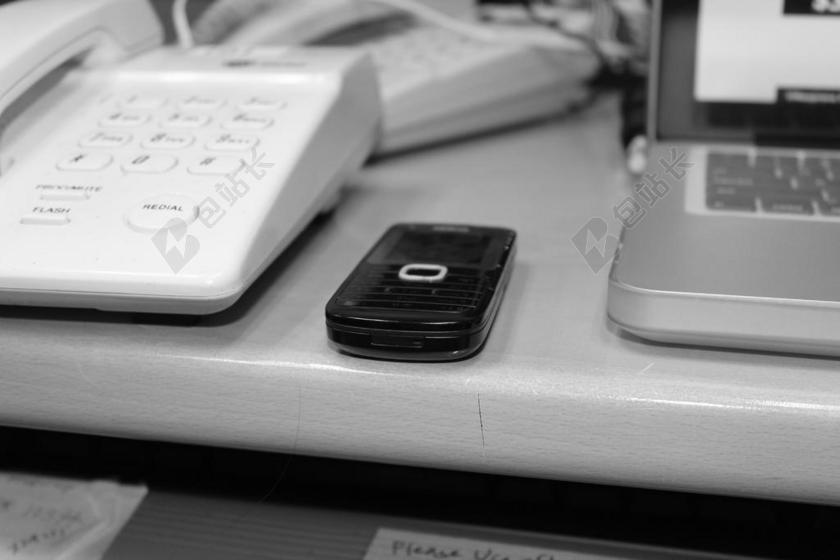 黑白数码展示手机电话和电脑背景图片