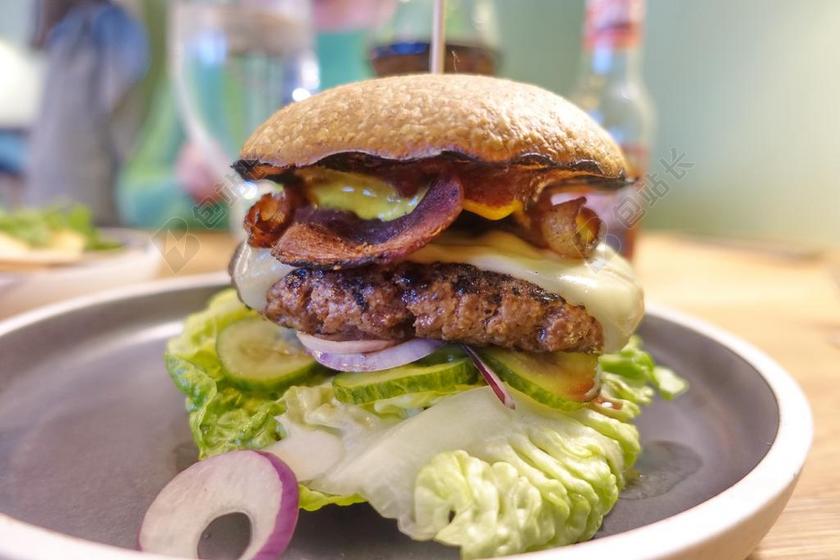 牛肉 沙拉 食品 餐饮 番茄 午餐 茶点 味道 使饱 奶酪