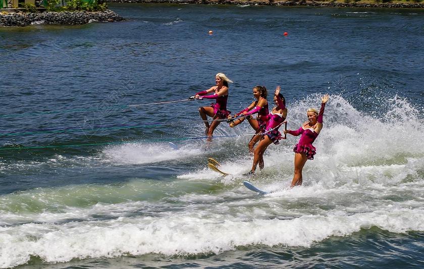 滑水 娱乐 运动 海 妇女 女孩 启动画面 海洋世界 金海岸