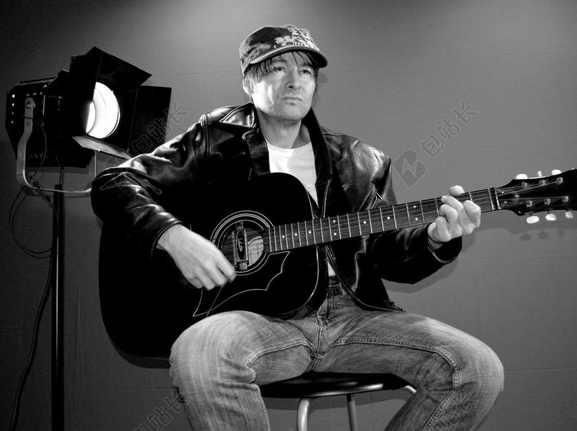 明星 摇滚明星 吉他 音乐 音乐家 吉他演奏家 打 仪器