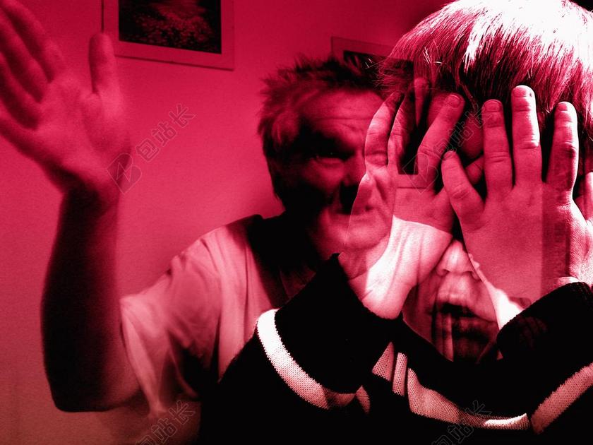 男子 手 节拍 暴力 孩子 脸上一巴掌 野蛮 恐惧 教育