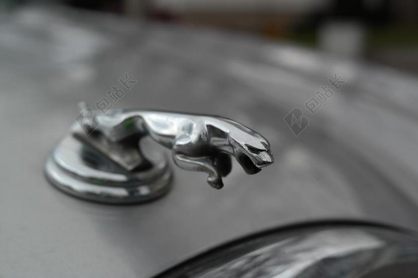 黑色汽车标志广告汽车销售推广背景图片