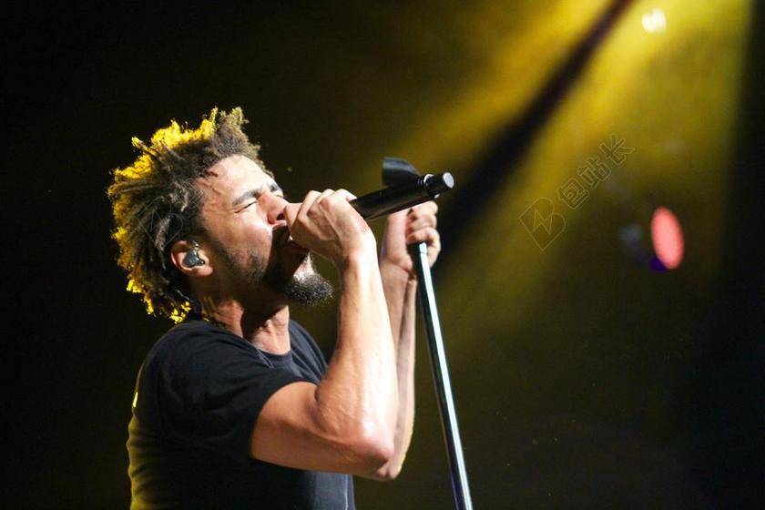 说唱歌手嘻哈音乐会现场背景图片