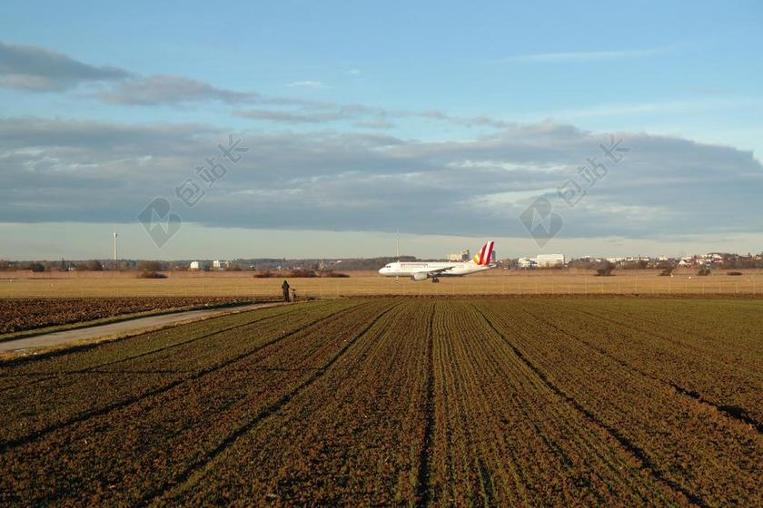耕地自然农田景色背景图片