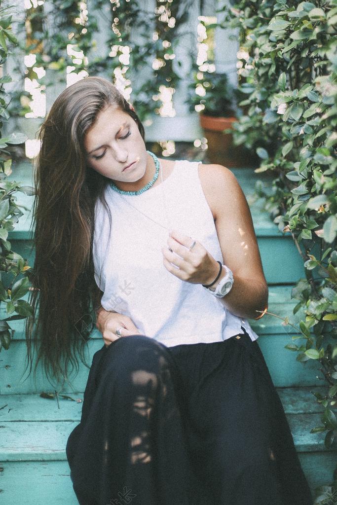 广告时尚女子模特背景图片