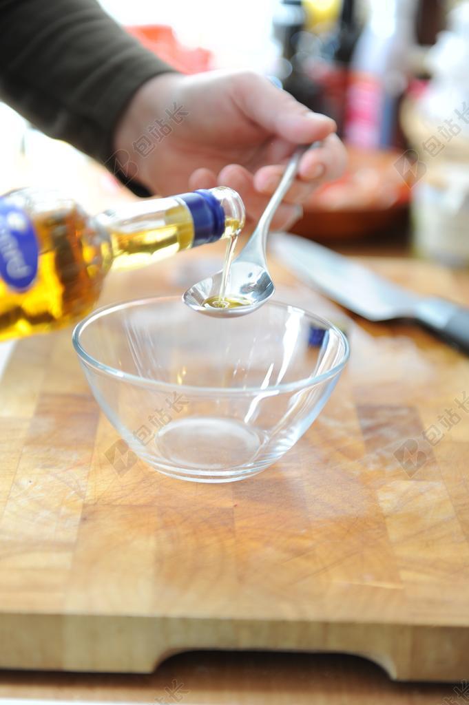 油 食用油 脂肪 厨师 沙拉 食品 吃 厨房 蛋白质 营养
