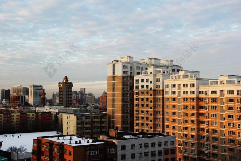 城市 建设 云 乌鲁木齐 院子里的足球 冬天