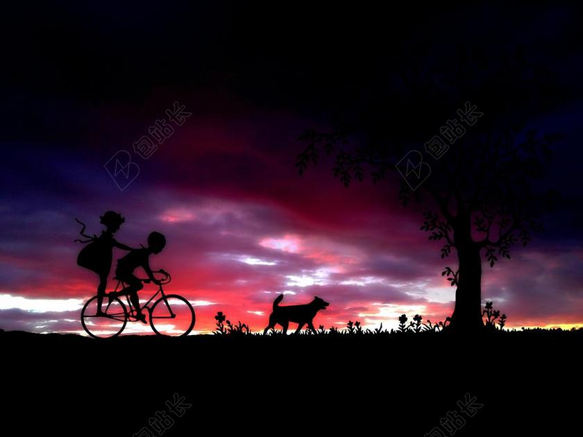 傍晚美丽的彩霞和骑单车和孩子背景图片