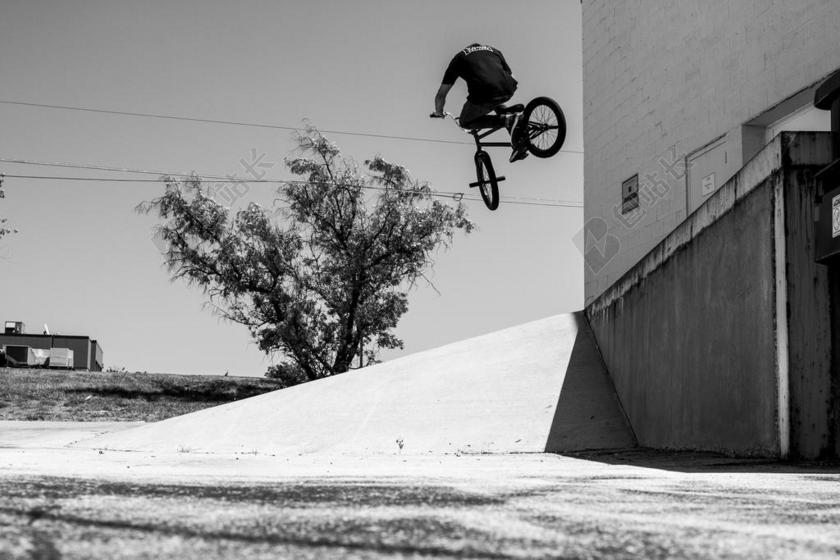 自行车 小轮车 街 艺术 城市 技巧 特技 疯狂 行动