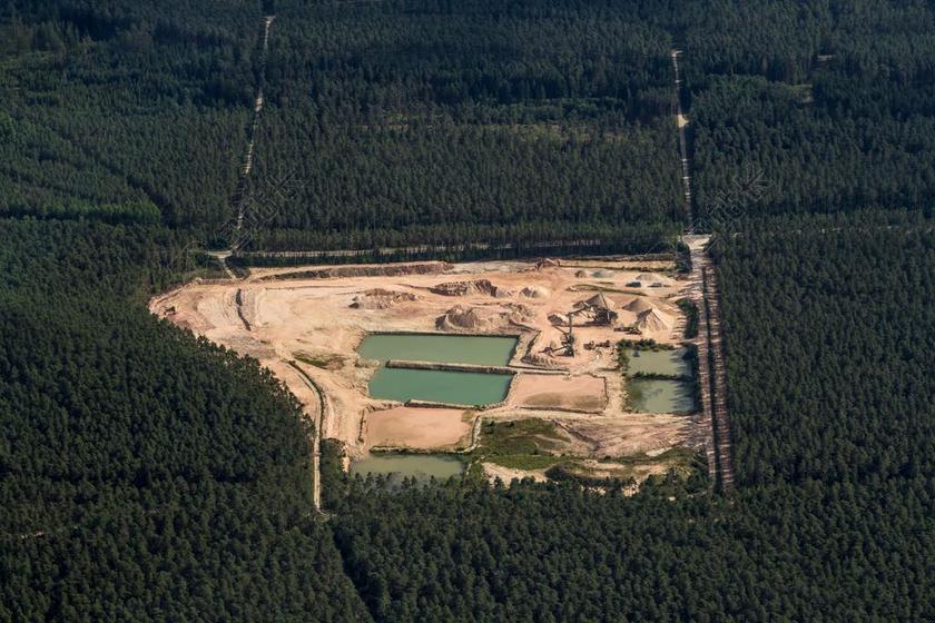 鸟瞰图 瑞士法郎 KIESWERK 森林