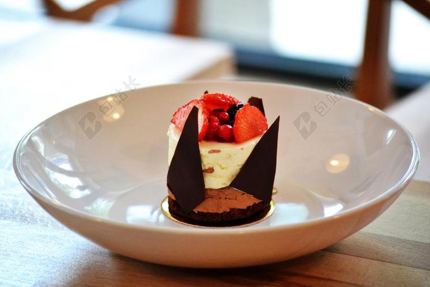 食品甜点蛋糕美食美味好吃糖水果盘子背景图片