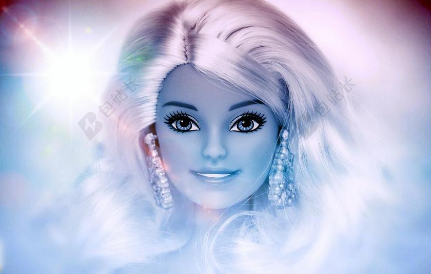 蓝白芭比娃娃儿童玩具造型特写背景图片