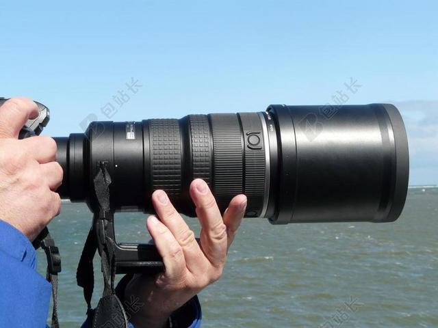 黑色摄影艺术海边长焦镜头拍摄背景图片