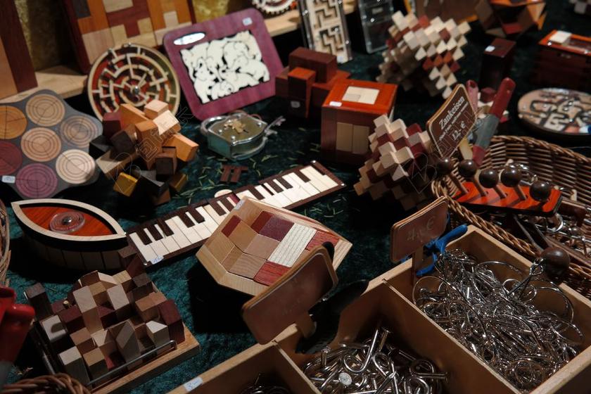 耐心的游戏 谜 棘手 玩具 木制玩具 拼图 播放 木