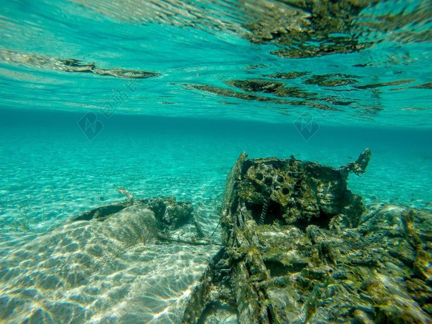 水下 飞机 失事 海底