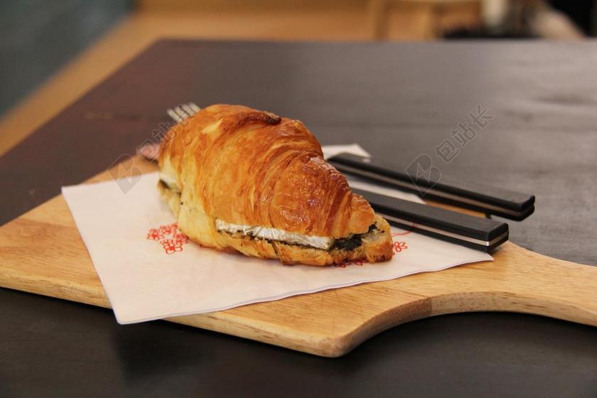 要羊角面包 咖啡 茶 黄油 奶油 奶酪 面包 早餐 咖啡厅