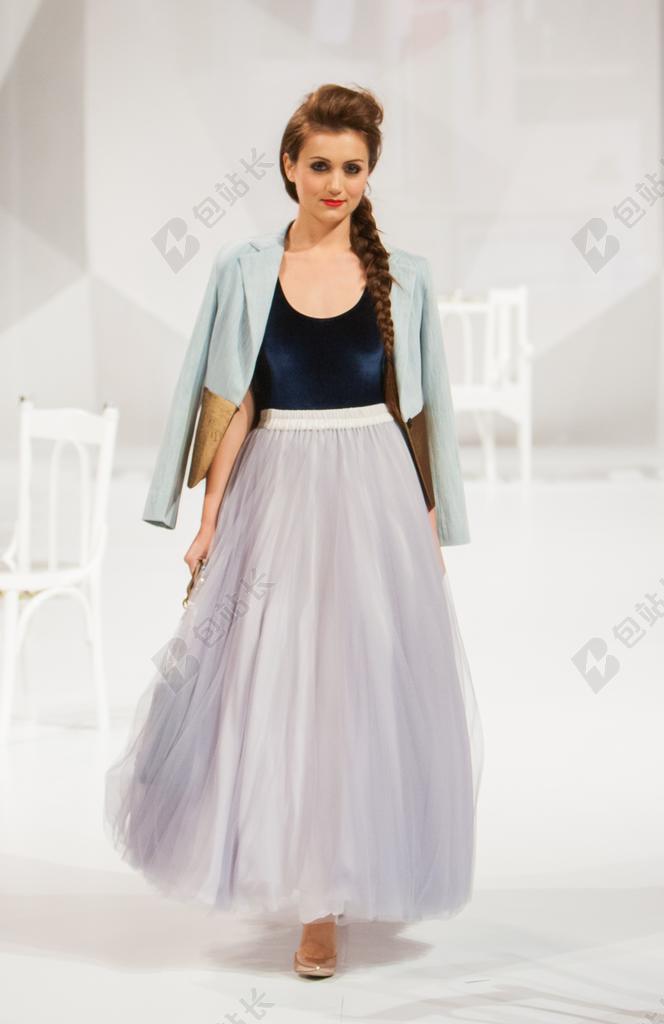 时装秀 时尚 走秀 模型 女性 风格 连衣裙 女子 衣服